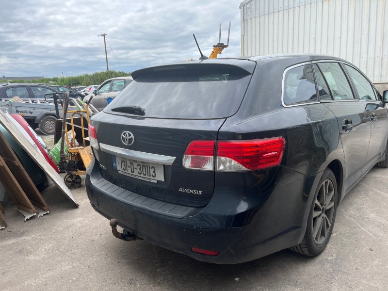 2013 TOYOTA AVENSIS 2.0 D-4D TR 5DR OVERMOUNT for breaking