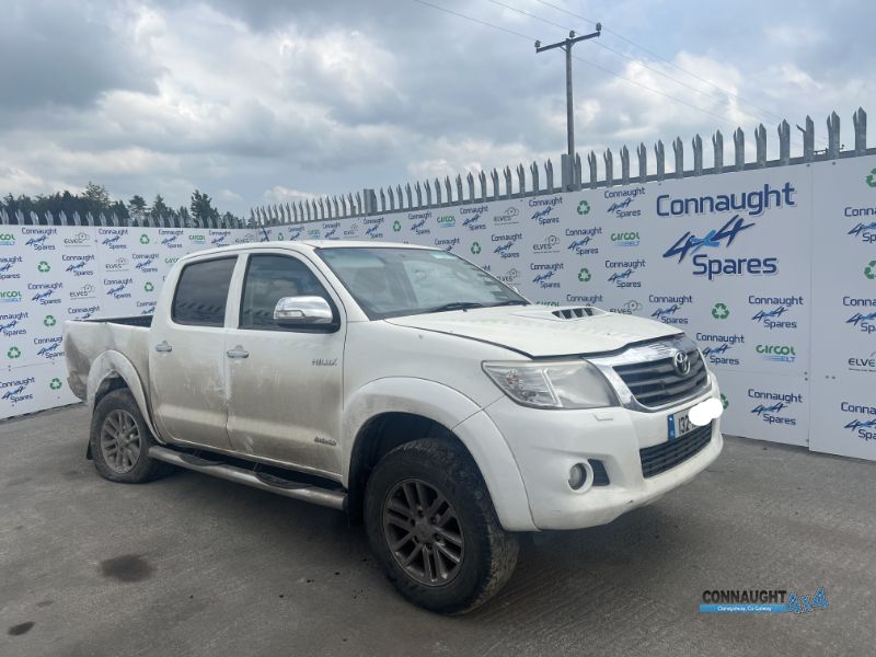 2013 TOYOTA HILUX 3.0 D-4D INVINCIBLE D/C 4 4DR INVINC 171BHP for breaking