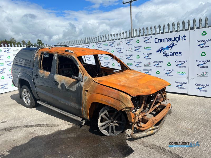 2013 VOLKSWAGEN AMAROK 2.0 TDI HIGHLINE BLUEMOTION 4MOT 180 4DR A H/LINE for breaking