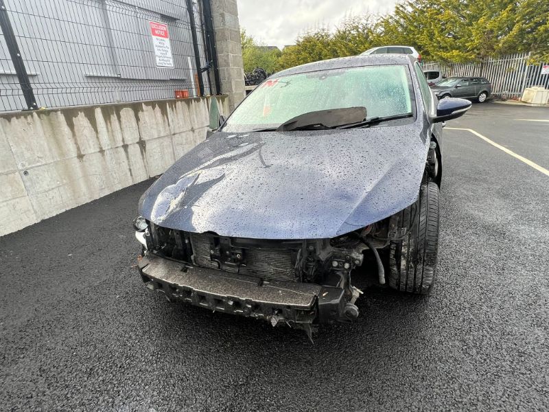 2013 VOLKSWAGEN CC 2.0 TDI GT BLUEMOTION 140PS 4DR for breaking