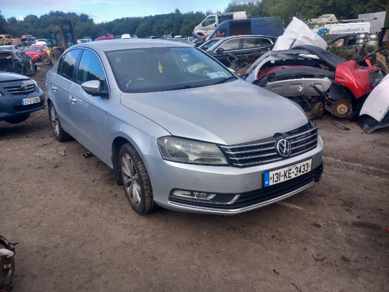 2013 VOLKSWAGEN PASSAT 2.0 TDI HIGHLINE BLUEMOTION 14 140PS 4DR for breaking