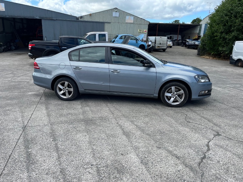 2013 VOLKSWAGEN PASSAT S BLUEMOTION TECHNOLOGY TDI for breaking