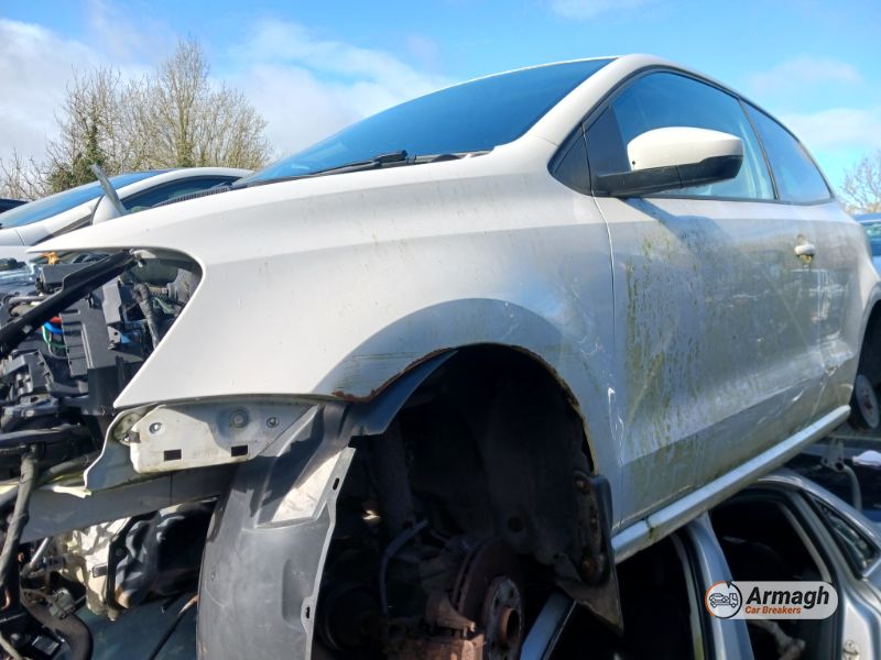 2013 VOLKSWAGEN POLO MATCH 60 for breaking