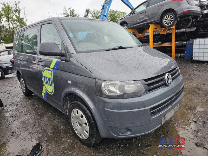 2013 VOLKSWAGEN SHUTTLE SWB 102BHP 5SPEED 9-5 5DR for breaking