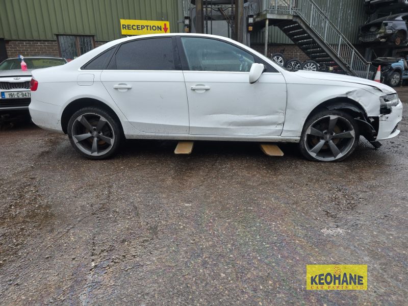2014 AUDI A4 2.0 TDI TECHNIK 136PS 4DR for breaking