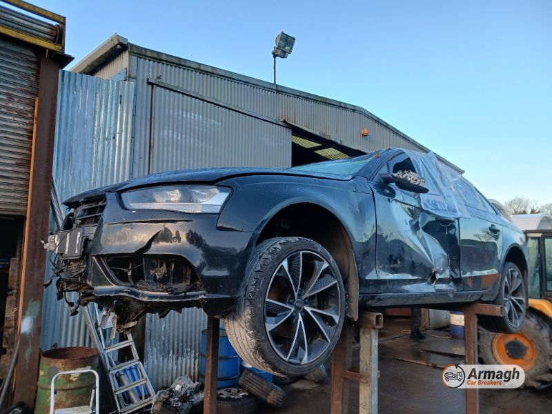 2014 AUDI A4 TECHNIK TDI for breaking