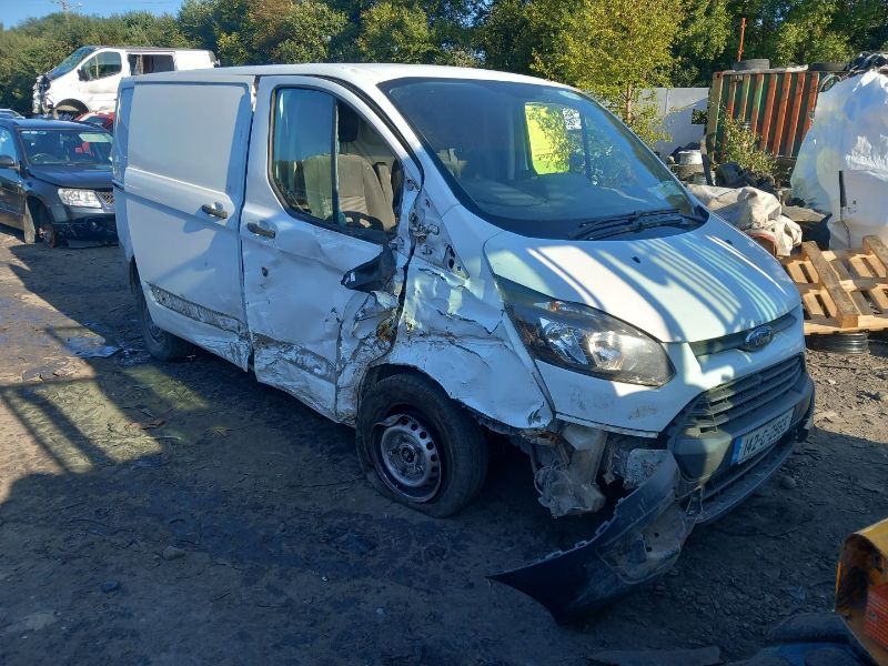 2014 FORD TRANSIT CUSTOM 100PS 270 SWB L3 L/R 4DR for breaking