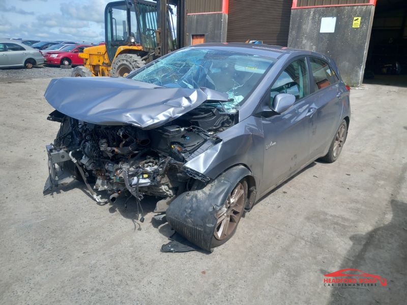 2014 HYUNDAI I30 1.6 DSL DELUXE 4DR for breaking