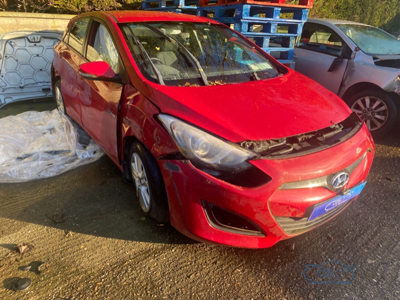2014 HYUNDAI I30 1.6 DSL DELUXE 4DR for breaking