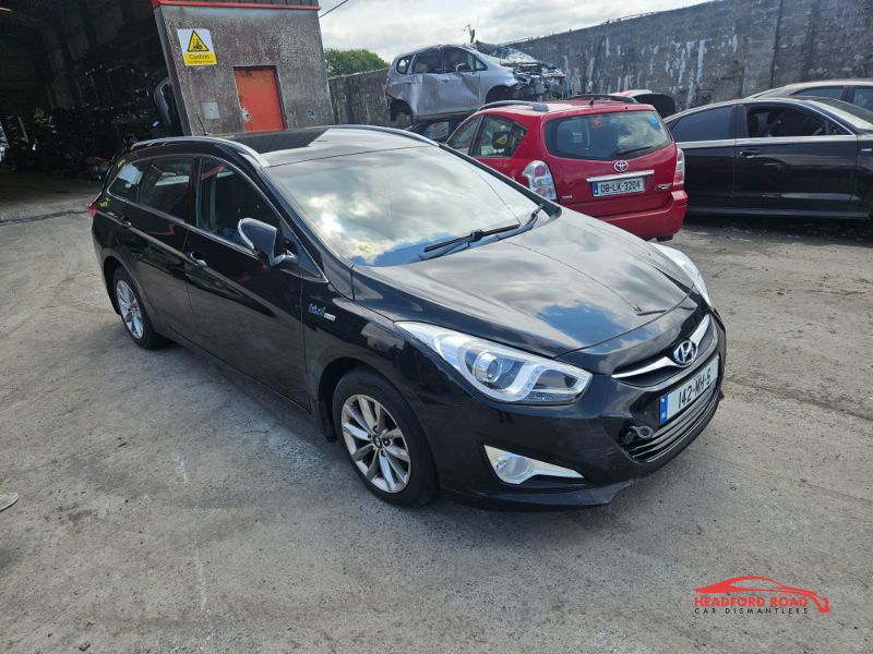2014 HYUNDAI I40 COMFORT 4DR for breaking
