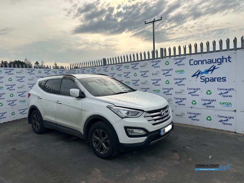 2014 HYUNDAI SANTA FE 2WD COMFORT 4DR for breaking