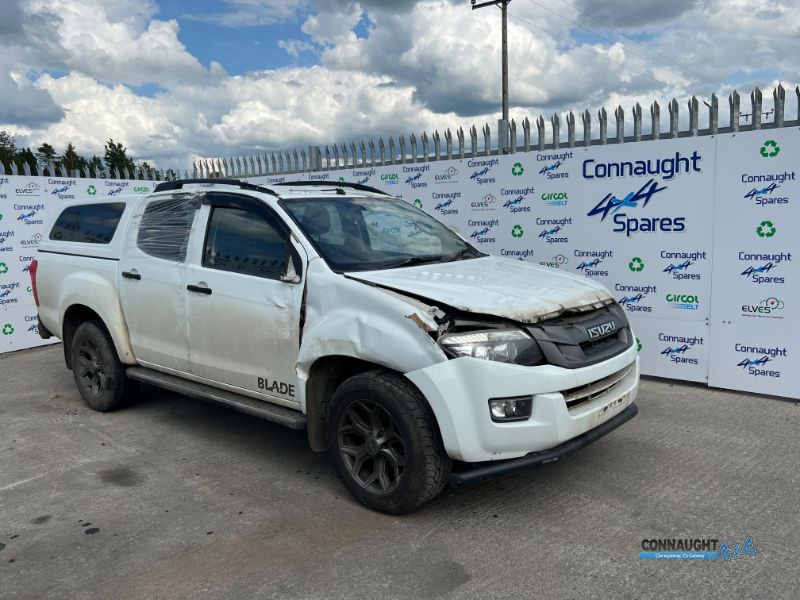 2014 ISUZU D-MAX BLADE D/C TWIN TURBO TD for breaking