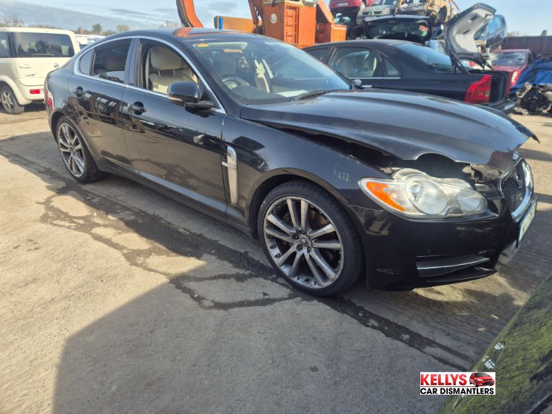 2014 JAGUAR XF 2.2 D LUXURY 163PS 4DR AUTO for breaking