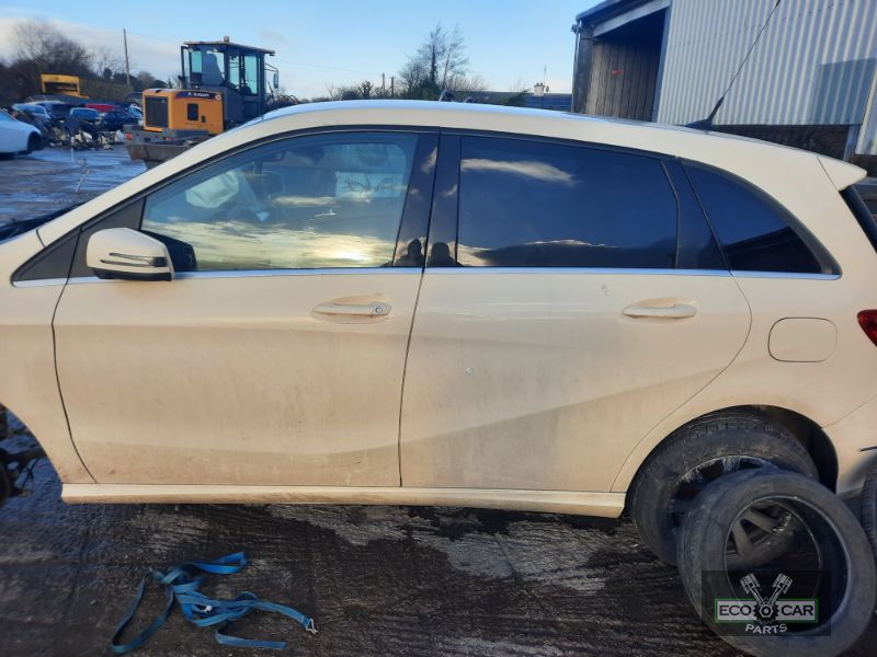 2014 MERCEDES B-CLASS  for breaking