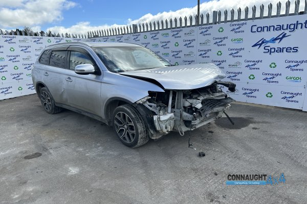 2014 MITSUBISHI OUTLANDER NEW 2.2 DID 4WD 7-STR 6M 150PS AS&G 6MT 4DR for breaking