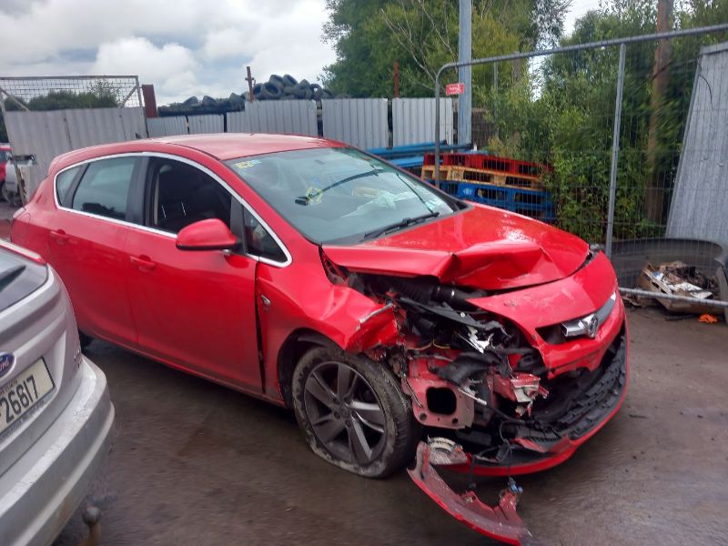 2014 OPEL ASTRA VAUXHALL 1.7 CDTI ECOFLEX SRI S/S 130PS 5DR for breaking