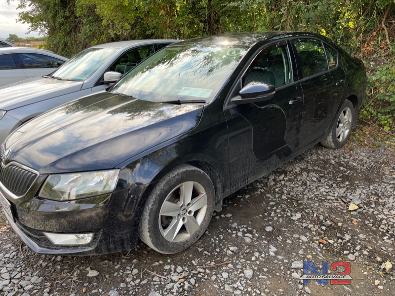 2014 SKODA OCTAVIA AMBITION 1.6 TDI 105HP DSG 4 4DR AUTO for breaking