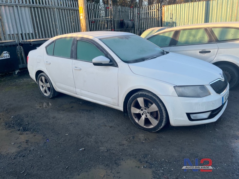 2014 SKODA OCTAVIA ELEGANCE 1.6 TDI 105HP DSG 4 4DR AUTO for breaking