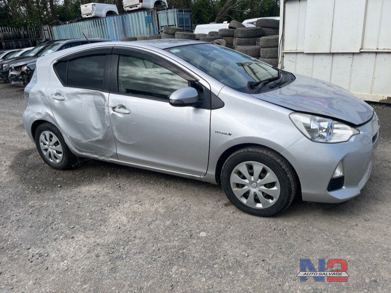 2014 TOYOTA AQUA 1.5 NHP10 5DR AUTO DAA-NHP10 for breaking