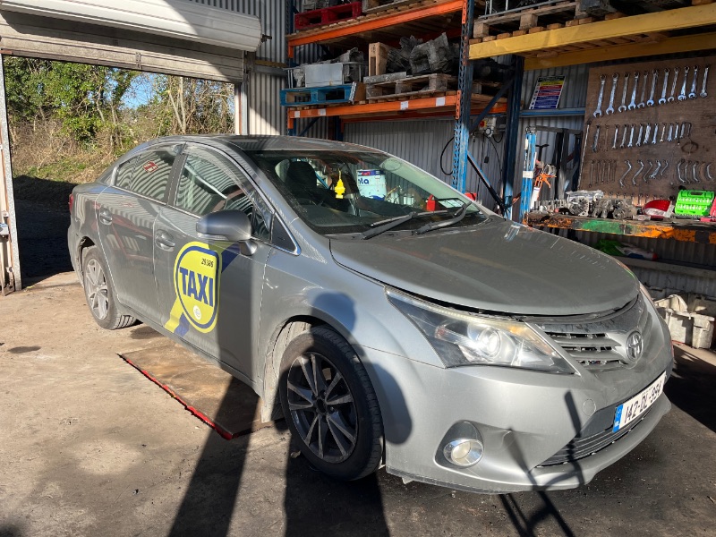 2014 TOYOTA AVENSIS 2.0 D-4D ICON BUS ED 12 OVERMOUNT 126BHP 4DR for breaking