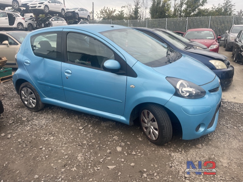 2014 TOYOTA AYGO 1.0 VVT-I MOVE 5DR for breaking