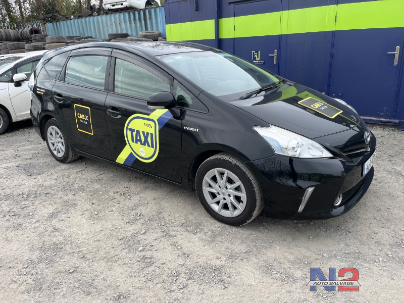 2014 TOYOTA PRIUS ZVW41W 5DR AUTO for breaking