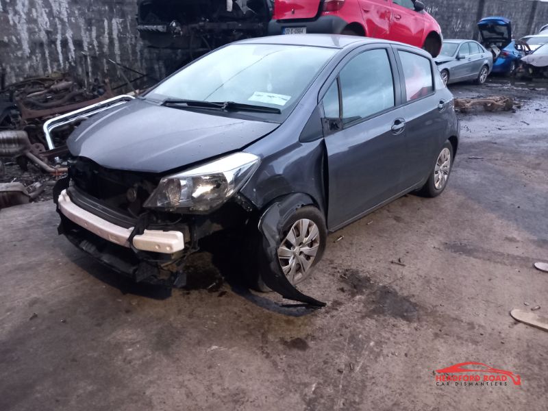 2014 TOYOTA YARIS 1.0 LUNA 4DR for breaking