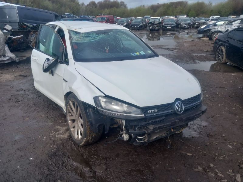 2014 VOLKSWAGEN GOLF 2.0 TDI GTD 184PS 5DR for breaking