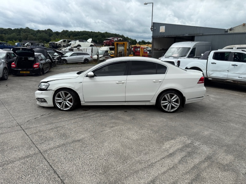 2014 VOLKSWAGEN PASSAT R LINE TDI BMOTION TECH for breaking