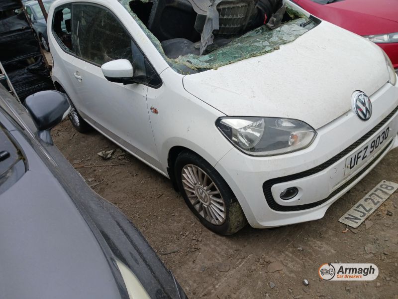 2014 VOLKSWAGEN UP UP HIGHLINE for breaking