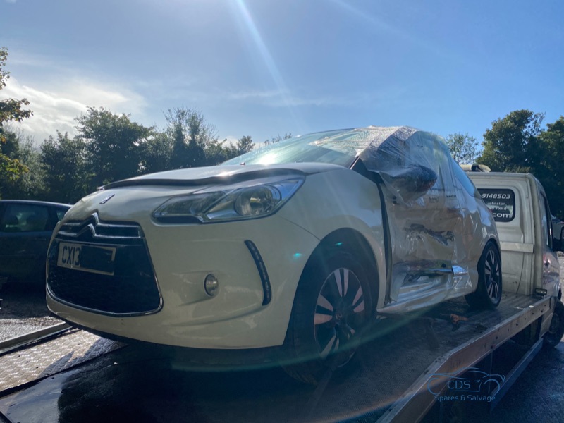 2015 CITROEN/DS DS3 DESIGN for breaking
