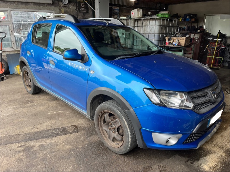 2015 DACIA SANDERO 1.5 DCI STEPWAY LAUREA LAUREATE 5DR for breaking