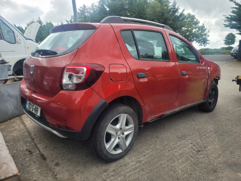 2015 DACIA SANDERO STEPWAY SIGNATURE TCE 90 4DR for breaking