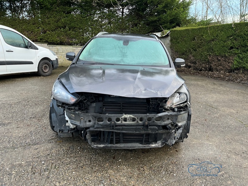 2015 FORD FOCUS ZETEC TDCI for breaking