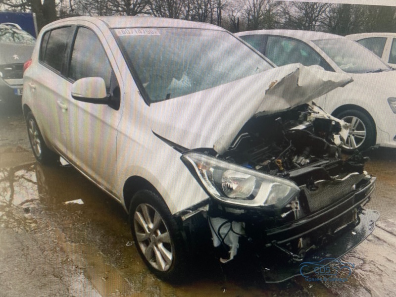 2015 HYUNDAI I20 ACTIVE for breaking