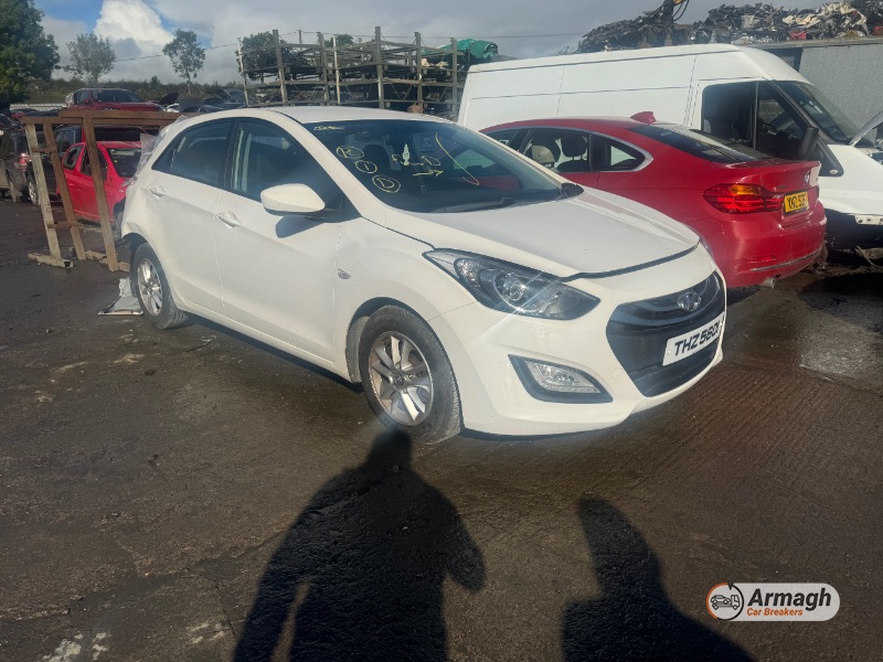 2015 HYUNDAI I30 ACTIVE CRDI AUTO for breaking