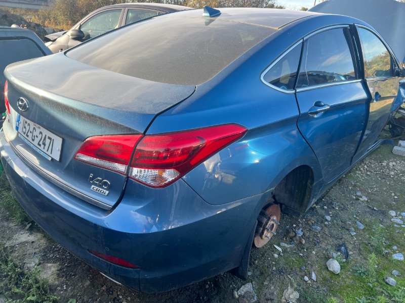2015 HYUNDAI I40 1.7 CRDI SE NAV BL/DR 115 4DR for breaking