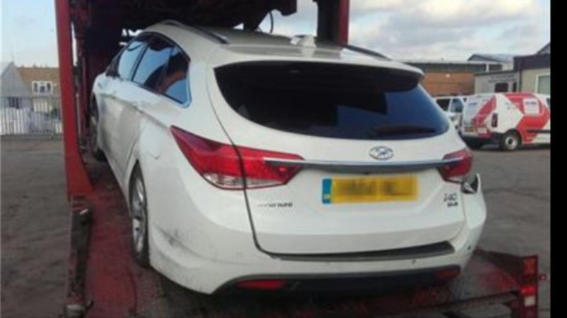 2015 HYUNDAI I40 1.7 TOURER 5DR for breaking