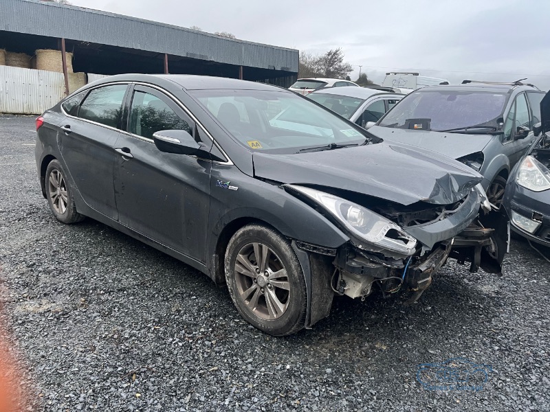 2015 HYUNDAI I40 COMFORT 4DR for breaking