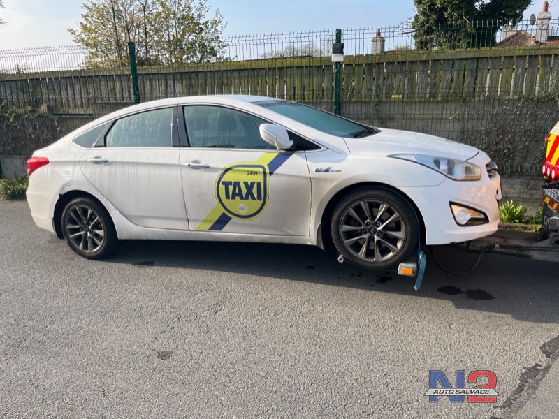 2015 HYUNDAI I40 SALON EXECUTIVE PLUS 4DR for breaking