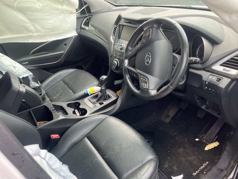 2015 HYUNDAI SANTA FE PREMIUM CRDI 4X4 7 seater for breaking