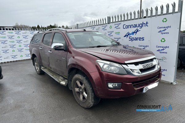 2015 ISUZU D-MAX 2.5 T 14 MY 4DR for breaking