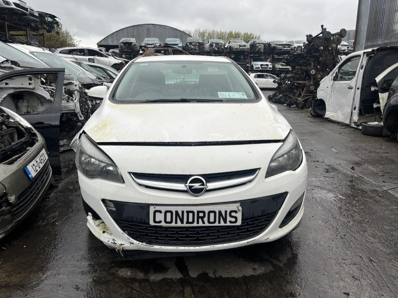 2015 OPEL ASTRA VAN SC 1.7 CDTI 125PS 5DR for breaking