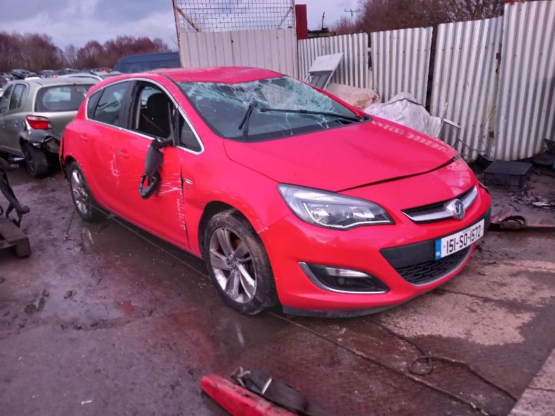 2015 OPEL ASTRA VAUXHALL 1.4 VVT-I SRI 16V 99BHP 5 5DR for breaking