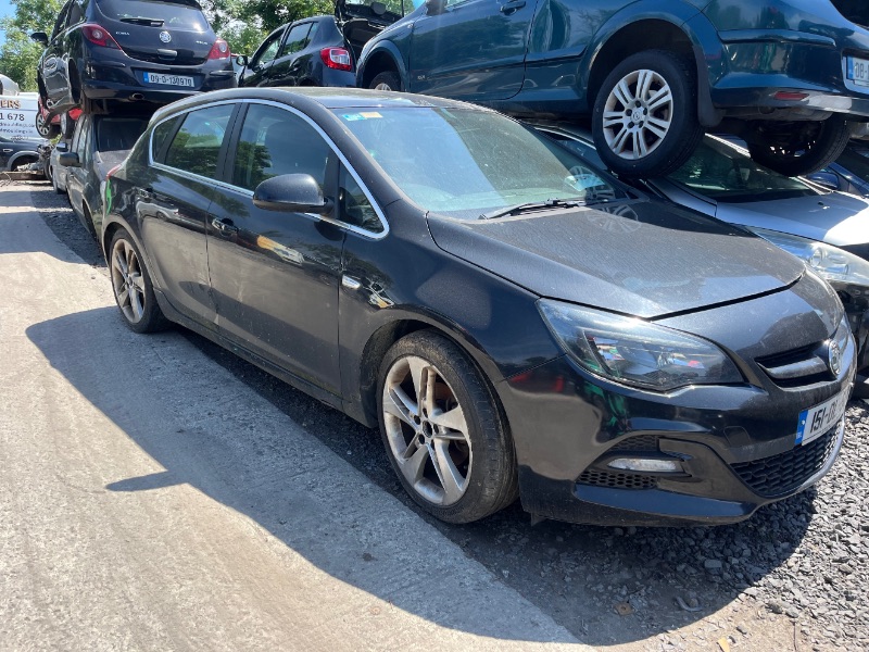 2015 OPEL ASTRA VAUXHALL 1.6 CDTI LIMITED EDITION SS ECO 5DR for breaking