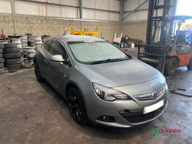 2015 OPEL ASTRA VAUXHALL GTC SRI S/S for breaking