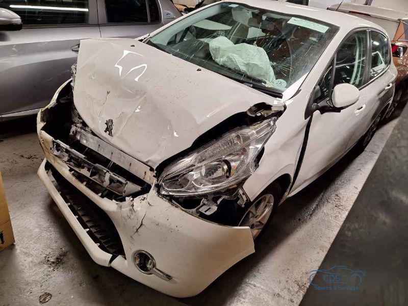 2015 PEUGEOT 208 ACTIVE 1.2 4DR for breaking