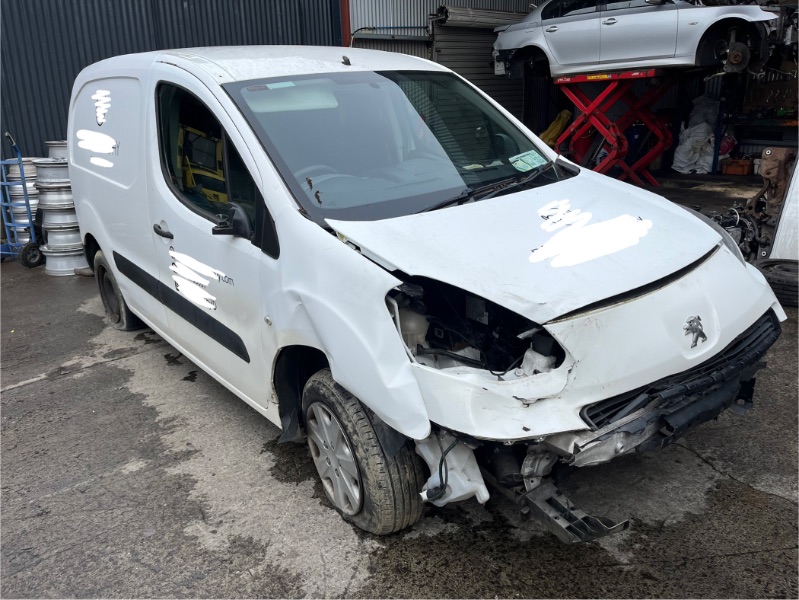 2015 PEUGEOT PARTNER 850 S L1 90PS 5DR for breaking
