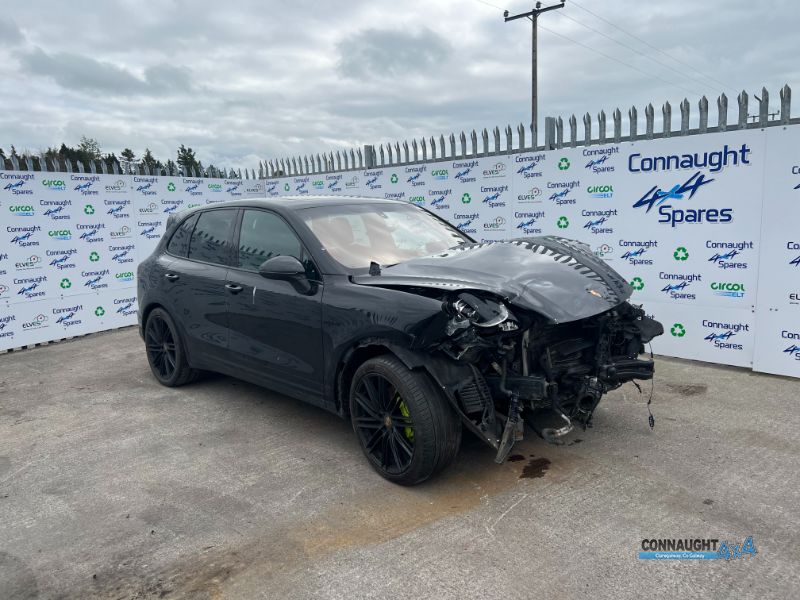 2015 PORSCHE CAYENNE SE HYBRID 5DR AUTO for breaking