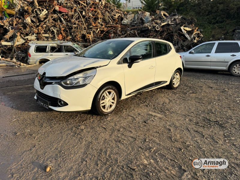 2015 RENAULT CLIO DYNAMIQUE MEDIANAV for breaking